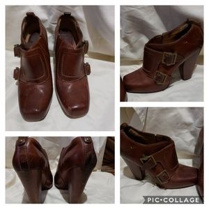 Frye Chunky Heel Shoe sz 8.5 GentlyWorn
